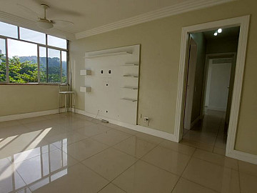 Apartamento 2 Quartos no largo do Tanque